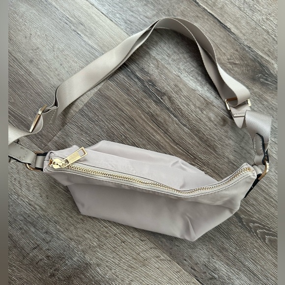 A New Day Taupe Handbag - Picture 3 of 5